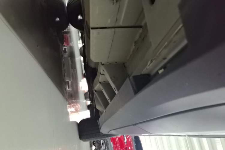 Used Cadillac XT5 2021 2.0T Two-Wheel Drive Luxury Version Right Side Sill