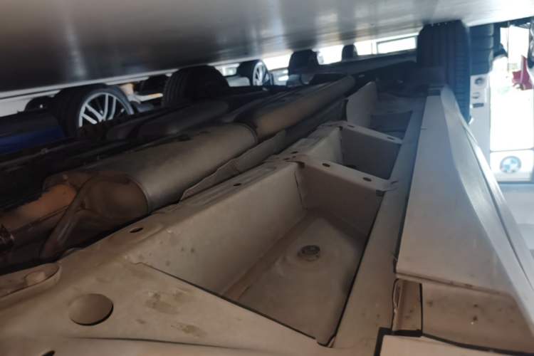 Used Cadillac XT5 2021 28T Four-Wheel Drive Luxury Version Right Side Sill