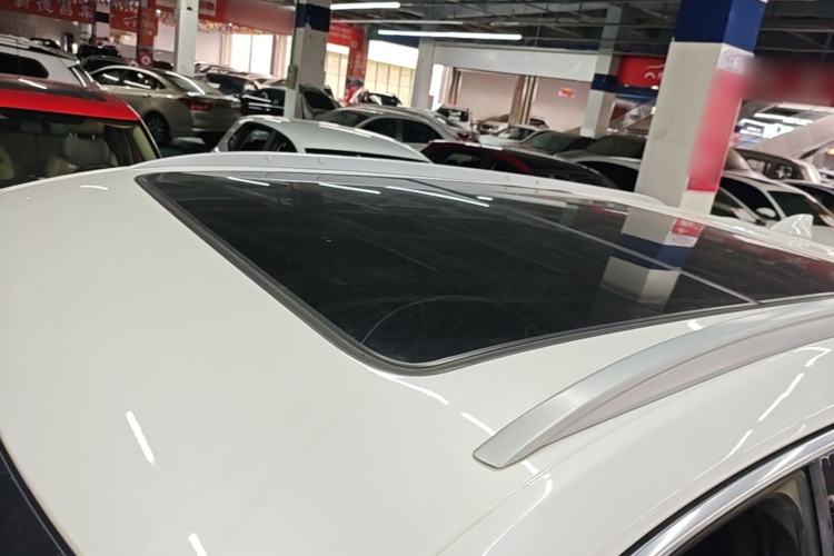 Used Cadillac XT5 2021 28T Luxury Model Roof