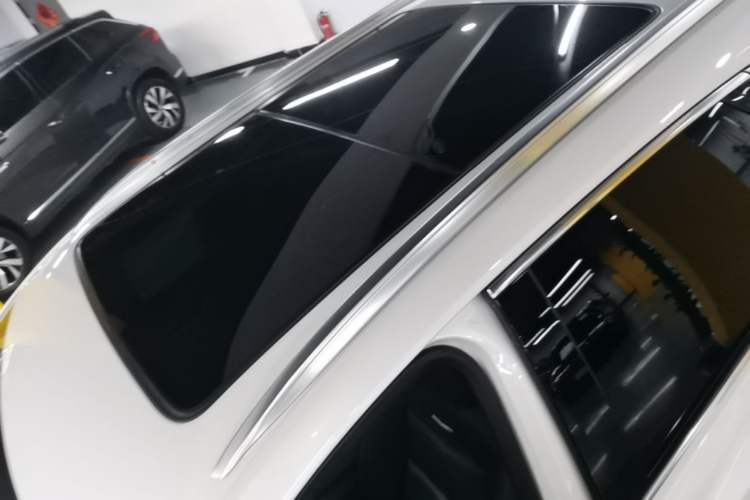 Used Cadillac XT5 2021 28T Four-Wheel Drive Luxury Version Roof