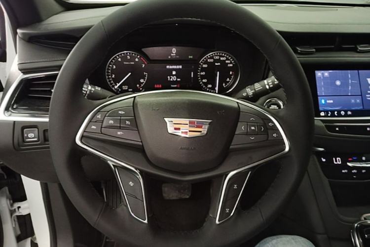 Used Cadillac XT5 2021 2.0T Two-Wheel Drive Luxury Version Steering Wheel