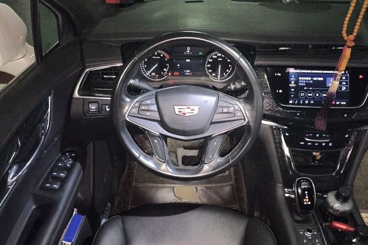 Used Cadillac XT5 2021 2.0T Two-Wheel Drive Luxury Version Steering Wheel