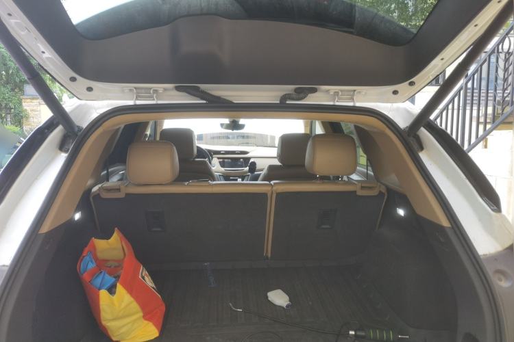 Used Cadillac XT5 2021 2.0T Four-Wheel-Drive Platinum Edition Trunk