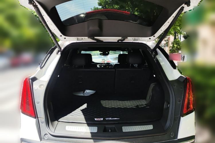 Used Cadillac XT5 2021 2.0T Two-Wheel Drive Luxury Version Trunk