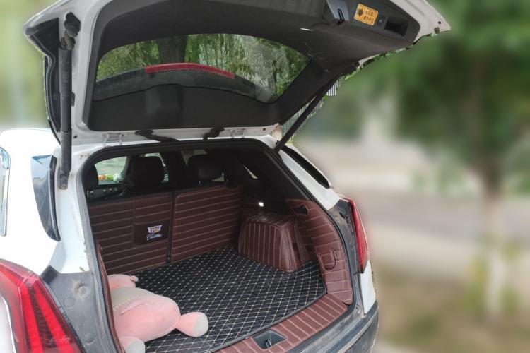 Used Cadillac XT5 2021 28T Luxury Model Trunk
