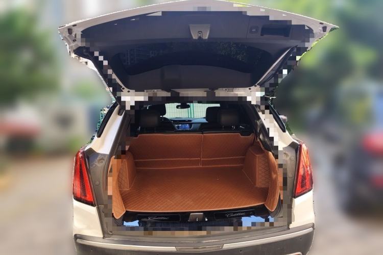 Used Cadillac XT5 2021 28T Four-Wheel Drive Luxury Version Trunk