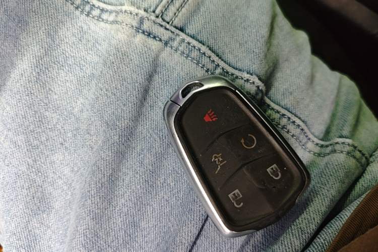 Used Cadillac XT5 2021 28T Luxury Model Vehicle Key