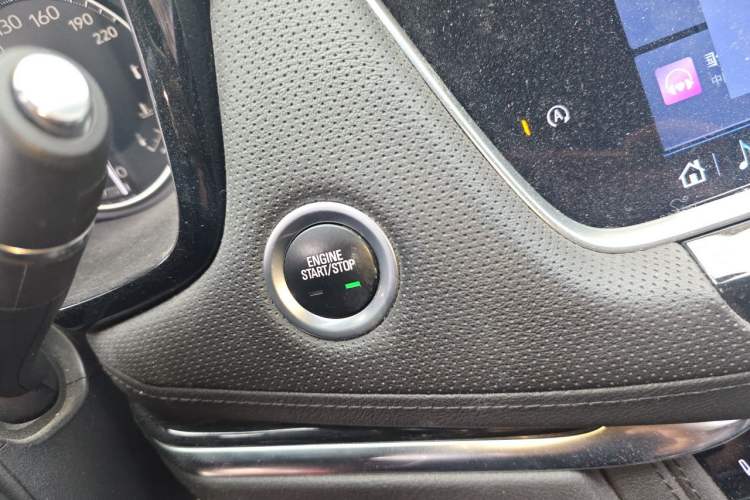 Used Cadillac XT5 2021 28T Luxury Model Vehicle Key