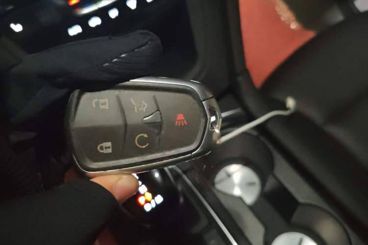 Used Cadillac XT5 2021 28T Luxury Model Vehicle Key