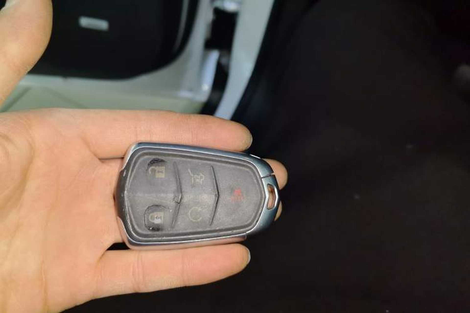 Used Cadillac XT5 2021 28T Luxury Model Vehicle Key