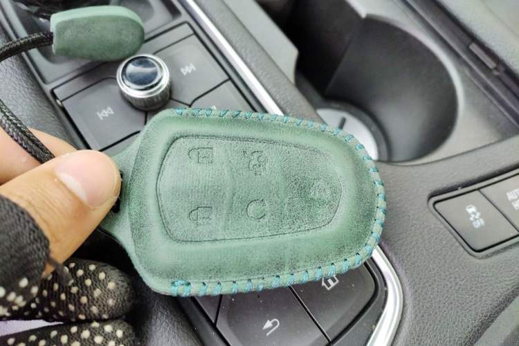 Used Cadillac XT5 2021 28T Luxury Model Vehicle Key