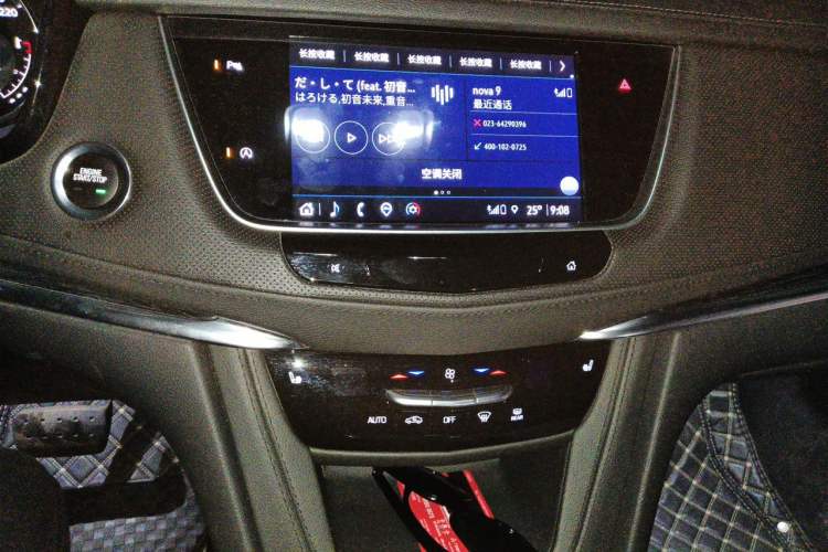 Used Cadillac XT5 2022 2.0T Two-Wheel Drive Luxury Version Audio And AC Panel