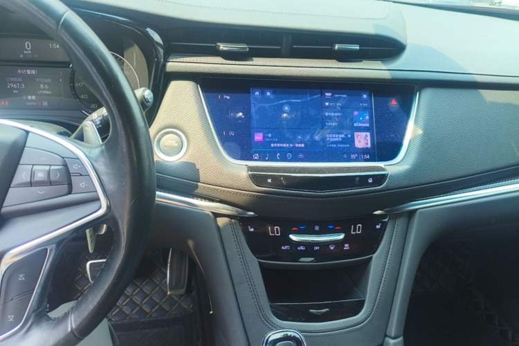 Used Cadillac XT5 2022 2.0T Four-Wheel Drive Luxury Version (Hummingbird Edition) Audio And AC Panel