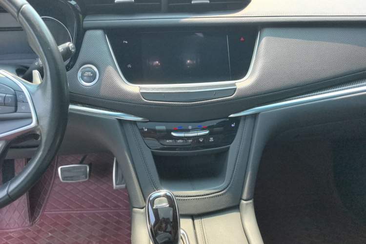 Used Cadillac XT5 2022 2.0T Four-Wheel Drive Luxury Version (Hummingbird Edition) Audio And AC Panel