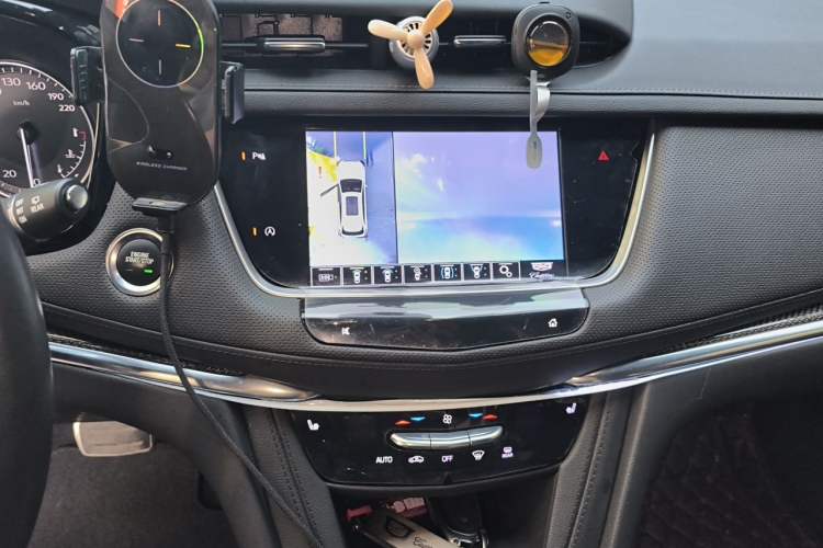 Used Cadillac XT5 2022 2.0T Four-Wheel Drive Luxury Version (Hummingbird Edition) Audio And AC Panel