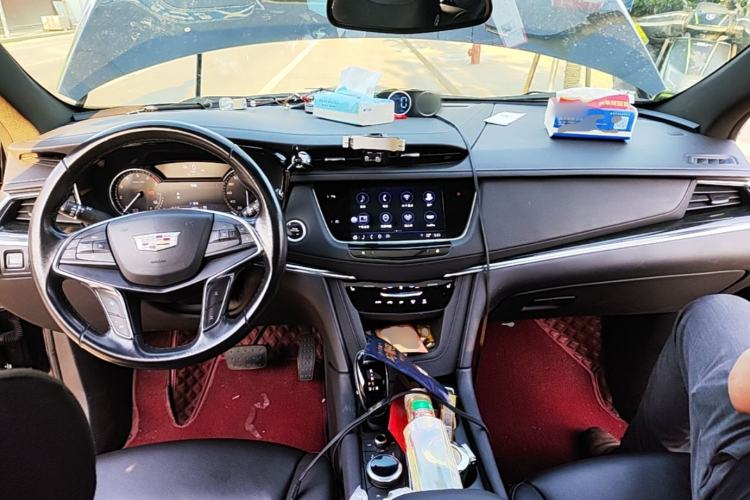 Used Cadillac XT5 2022 2.0T Four-Wheel Drive Luxury Version Center Console