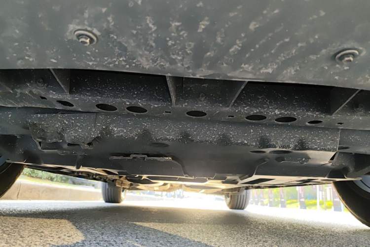 Used Cadillac XT5 2022 2.0T Four-Wheel Drive Luxury Version Chassis Front