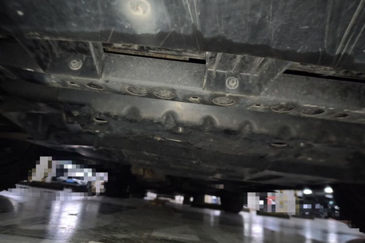 Used Cadillac XT5 2022 2.0T Four-Wheel Drive Premium Edition Chassis Front