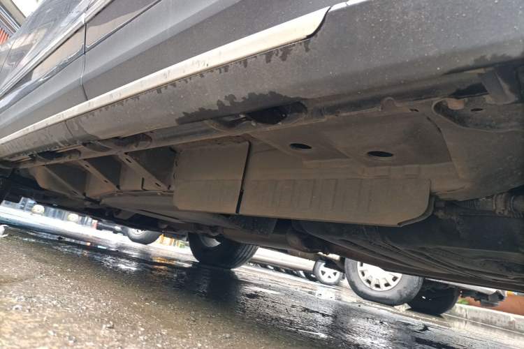 Used Cadillac XT5 2022 2.0T Two-Wheel Drive Luxury Version Chassis Rear Left