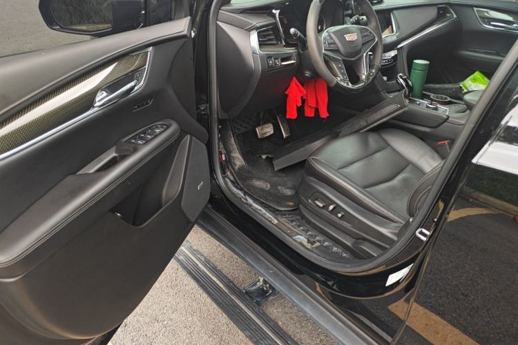 Used Cadillac XT5 2022 2.0T Four-Wheel Drive Luxury Version (Hummingbird Edition) Driver Seat
