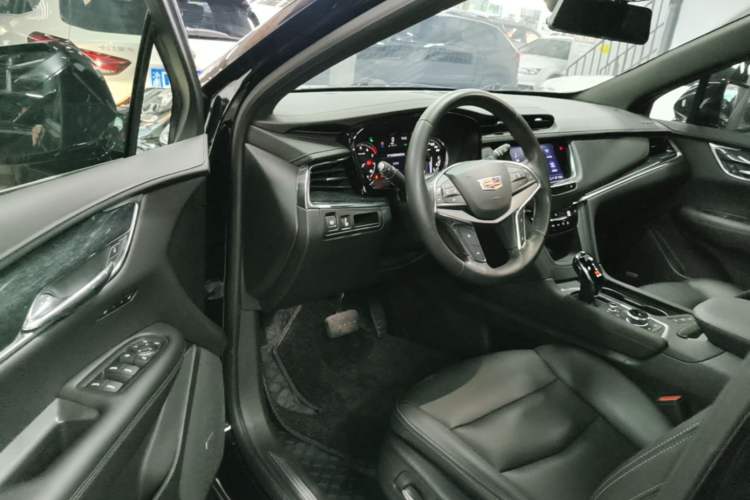 Used Cadillac XT5 2022 2.0T Two-Wheel Drive Luxury Version Driver Seat