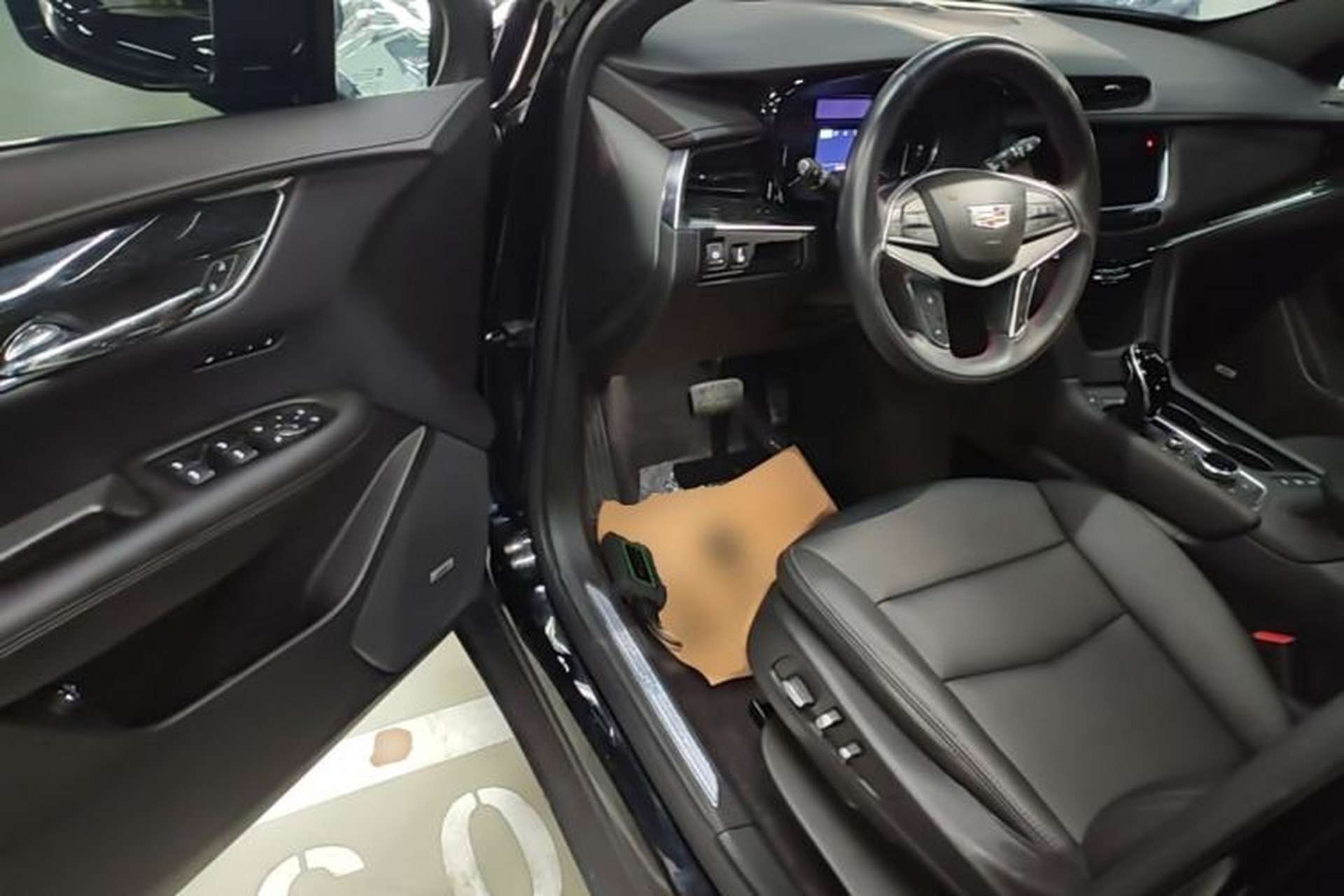 Used Cadillac XT5 2022 2.0T Two-Wheel Drive Luxury Version Driver Seat