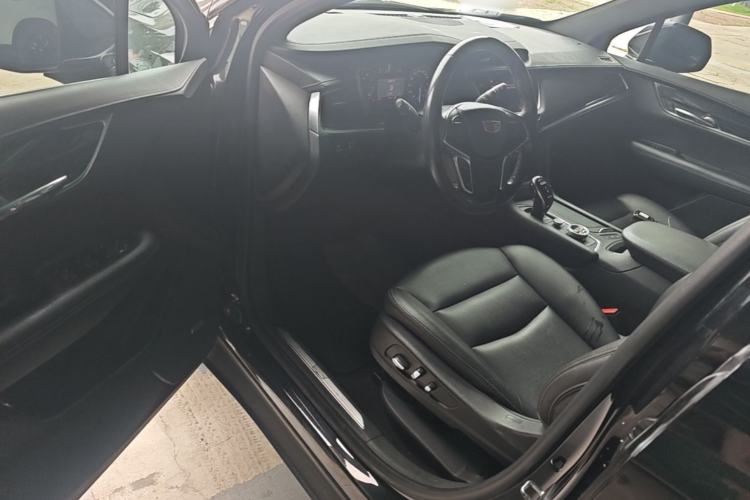 Used Cadillac XT5 2022 2.0T Four-Wheel Drive Luxury Version Driver Seat