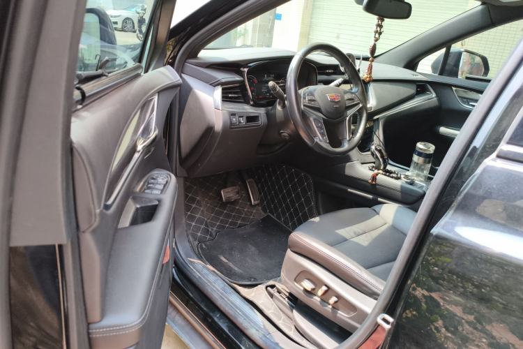 Used Cadillac XT5 2022 2.0T Four-Wheel Drive Luxury Version (Hummingbird Edition) Driver Seat