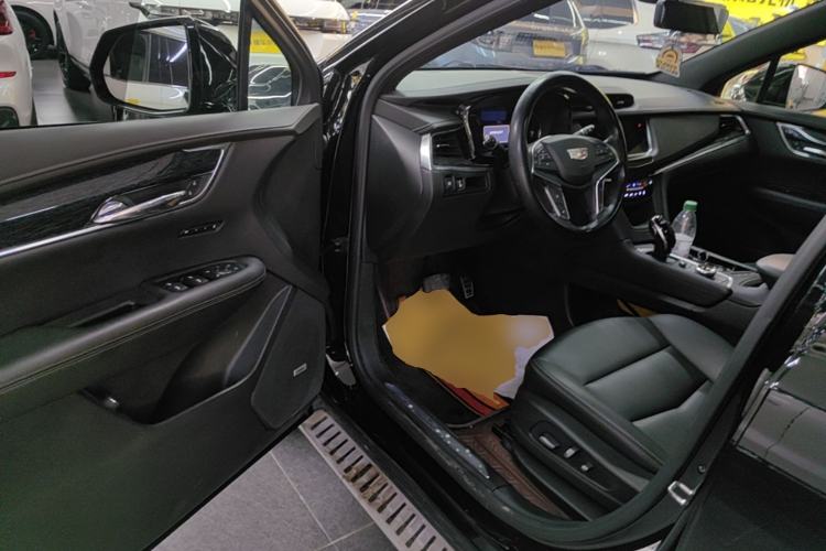Used Cadillac XT5 2022 2.0T Two-Wheel Drive Luxury Version Driver Seat