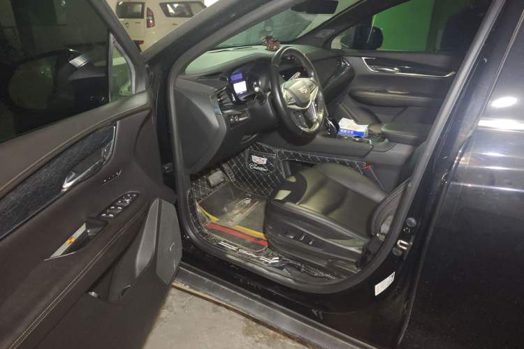 Used Cadillac XT5 2022 2.0T Two-Wheel Drive Luxury Version Driver Seat