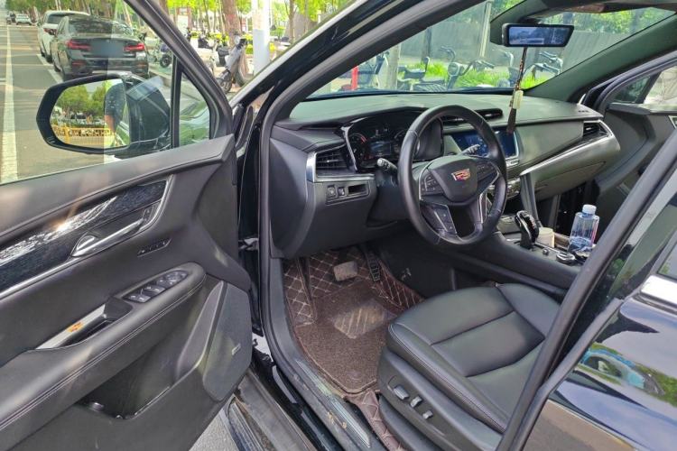 Used Cadillac XT5 2022 2.0T Four-Wheel Drive Luxury Version Driver Seat