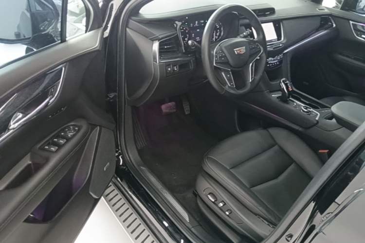 Used Cadillac XT5 2022 2.0T Two-Wheel Drive Luxury Version Driver Seat