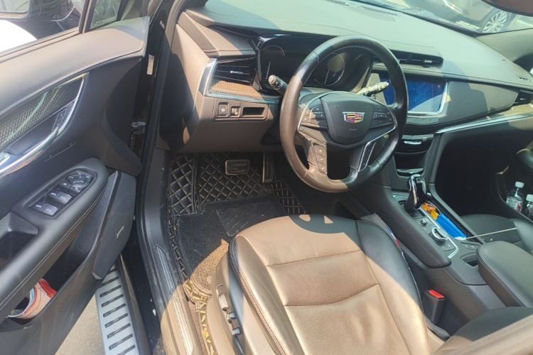 Used Cadillac XT5 2022 2.0T Four-Wheel Drive Luxury Version (Hummingbird Edition) Driver Seat