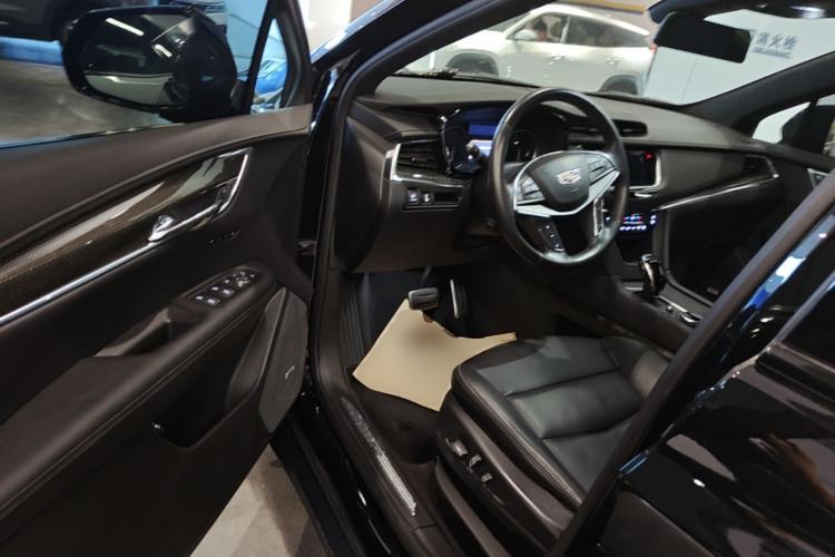 Used Cadillac XT5 2022 2.0T Four-Wheel Drive Premium Edition Driver Seat