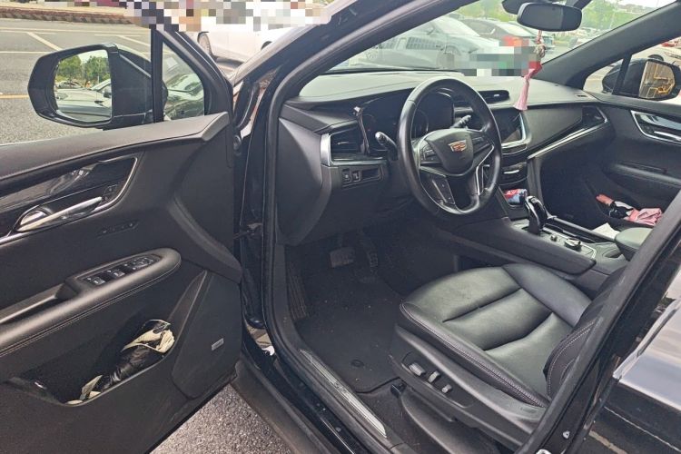 Used Cadillac XT5 2022 2.0T Two-Wheel Drive Luxury Version Driver Seat