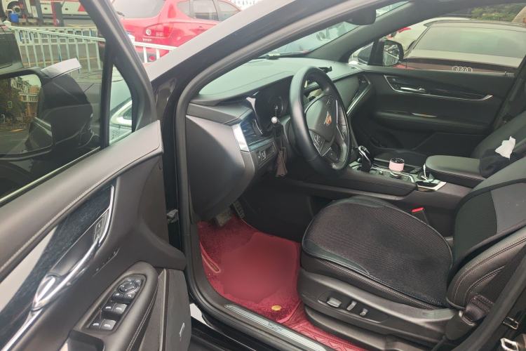 Used Cadillac XT5 2022 2.0T Two-Wheel Drive Luxury Version Driver Seat