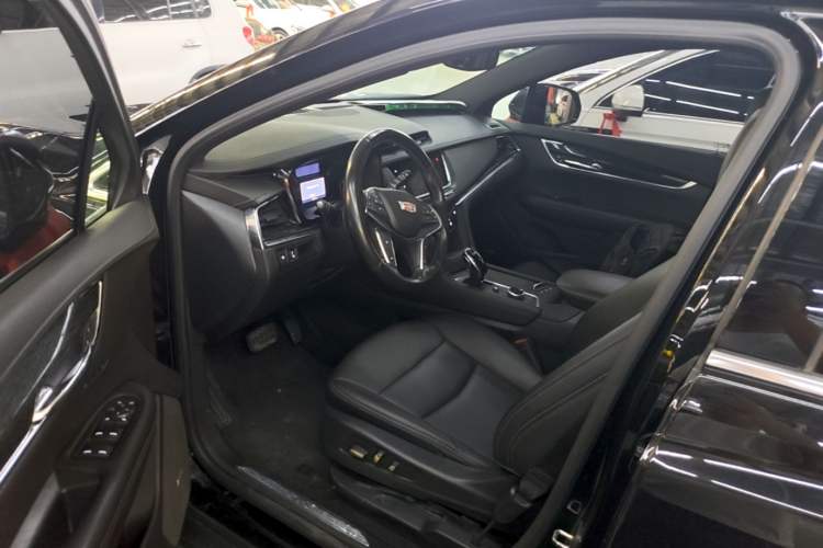 Used Cadillac XT5 2022 2.0T Two-Wheel Drive Luxury Version Driver Seat
