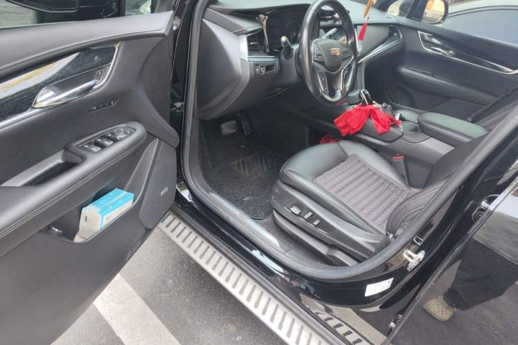 Used Cadillac XT5 2022 2.0T Two-Wheel Drive Luxury Version Driver Seat
