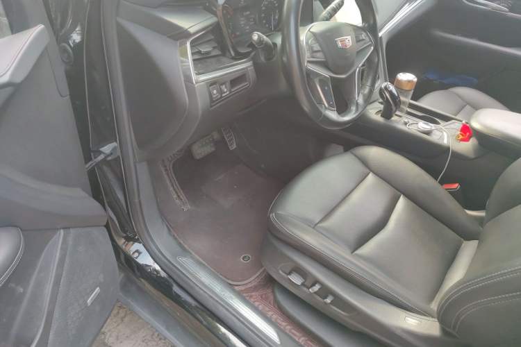 Used Cadillac XT5 2022 2.0T Two-Wheel Drive Luxury Version Driver Seat