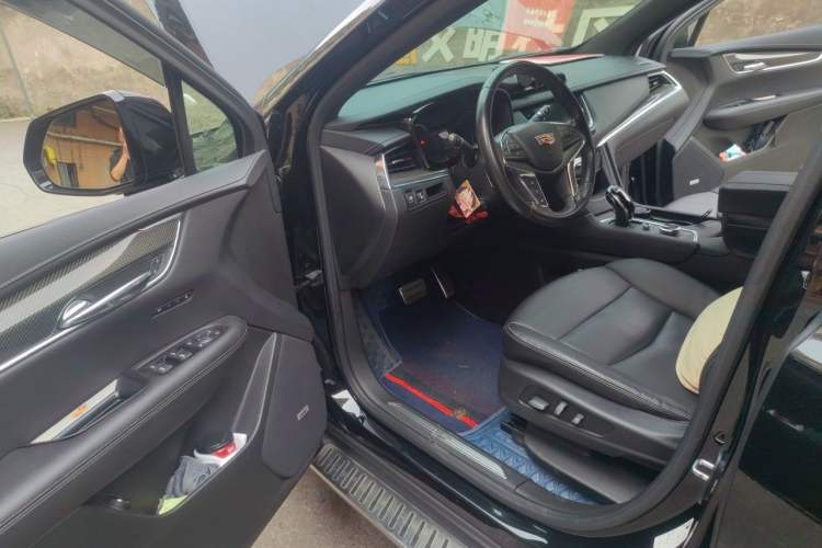 Used Cadillac XT5 2022 2.0T Four-Wheel Drive Luxury Version (Hummingbird Edition) Driver Seat