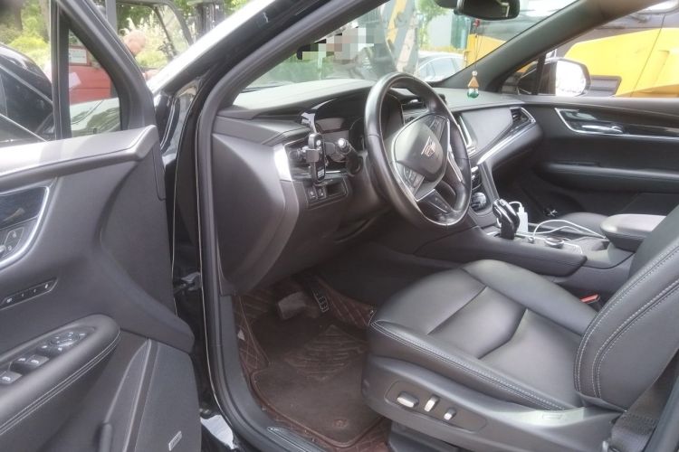 Used Cadillac XT5 2022 2.0T Two-Wheel Drive Luxury Version Driver Seat