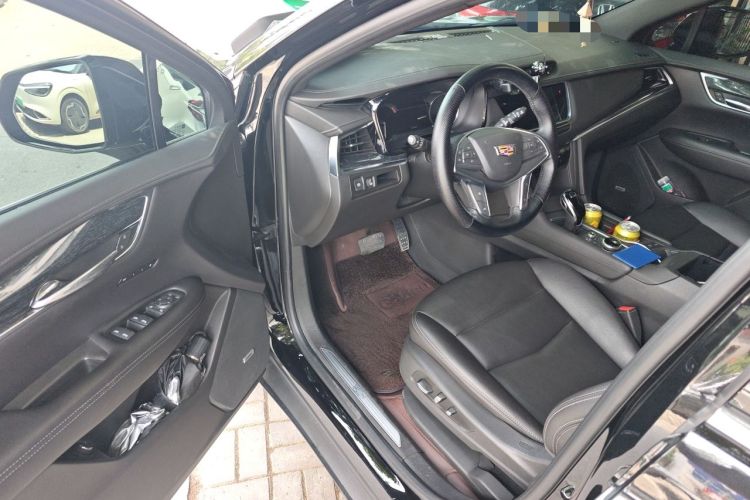 Used Cadillac XT5 2022 2.0T Two-Wheel Drive Luxury Version Driver Seat