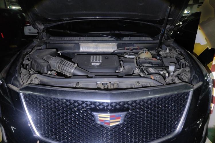 Used Cadillac XT5 2022 2.0T Four-Wheel Drive Luxury Version (Hummingbird Edition) Engine Bay