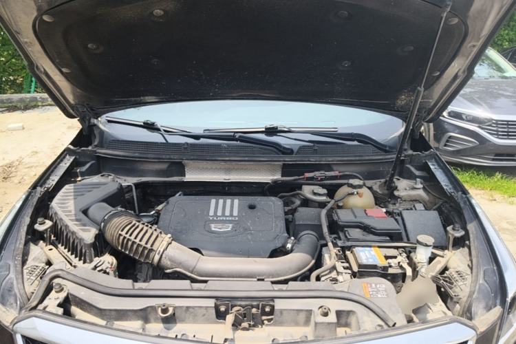 Used Cadillac XT5 2022 2.0T Four-Wheel Drive Premium Edition Engine Bay