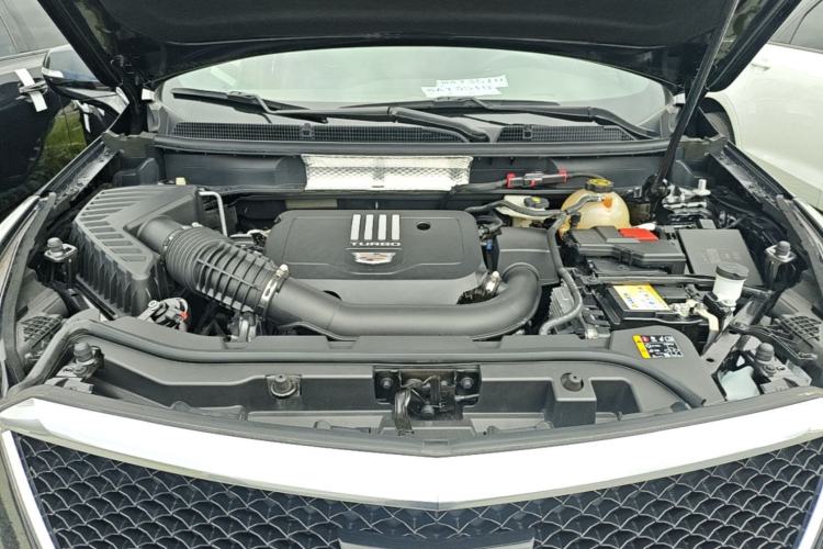 Used Cadillac XT5 2022 2.0T Four-Wheel Drive Luxury Version (Hummingbird Edition) Engine Bay