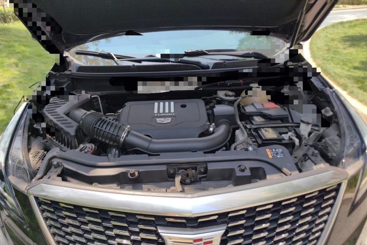 Used Cadillac XT5 2022 2.0T Two-Wheel Drive Luxury Version Engine Bay