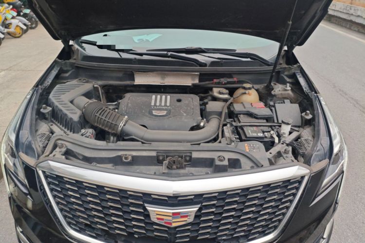 Used Cadillac XT5 2022 2.0T Two-Wheel Drive Luxury Version Engine Bay