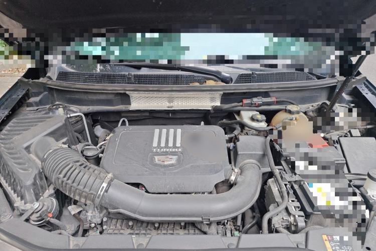 Used Cadillac XT5 2022 2.0T Four-Wheel Drive Luxury Version (Hummingbird Edition) Engine Bay