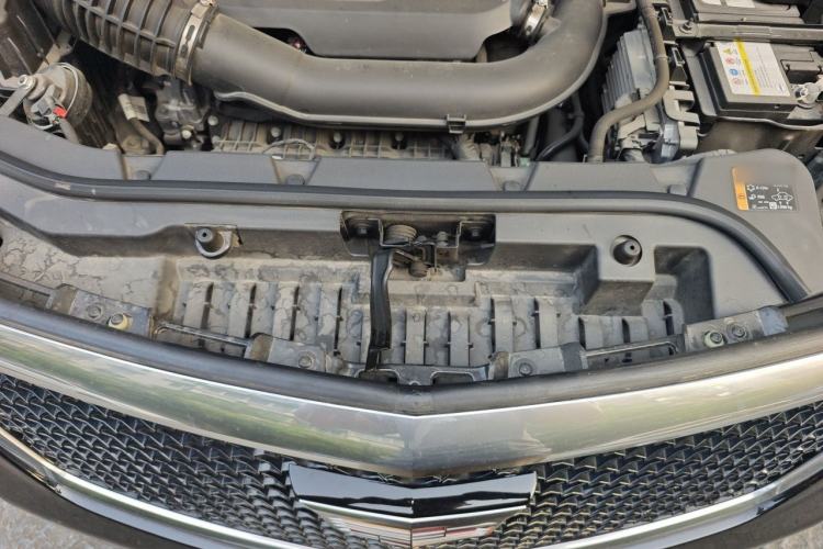 Used Cadillac XT5 2022 2.0T Four-Wheel Drive Luxury Version (Hummingbird Edition) Engine Bay