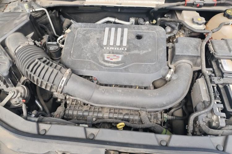Used Cadillac XT5 2022 2.0T Two-Wheel Drive Luxury Version Engine Bay